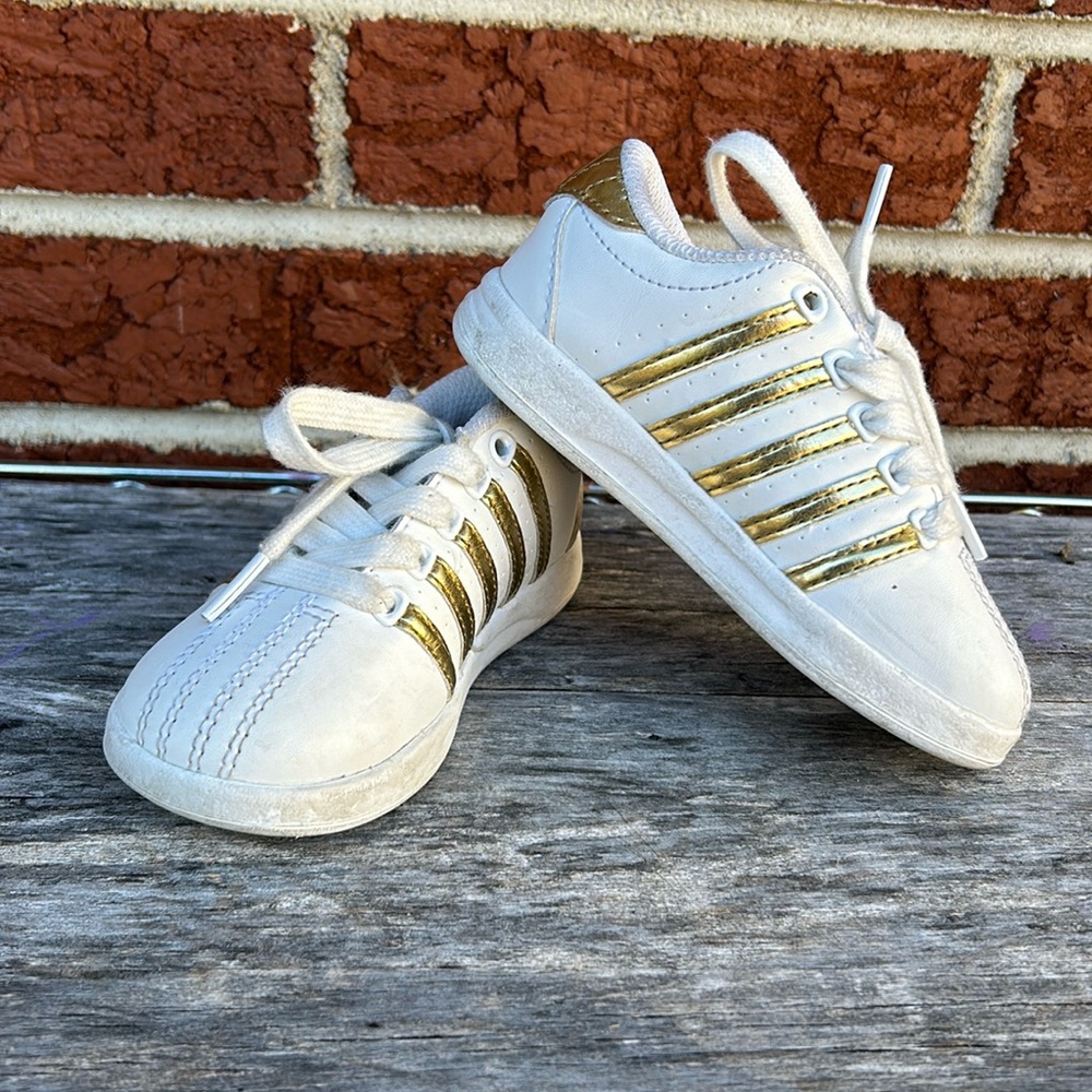 K-Swiss girls sneakers, size 7, white and gold